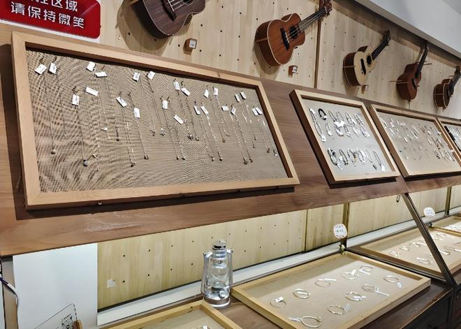 假率超过75%很多人天天用孩子也爱戴开元棋牌网站致癌物超标1179倍造(图11)