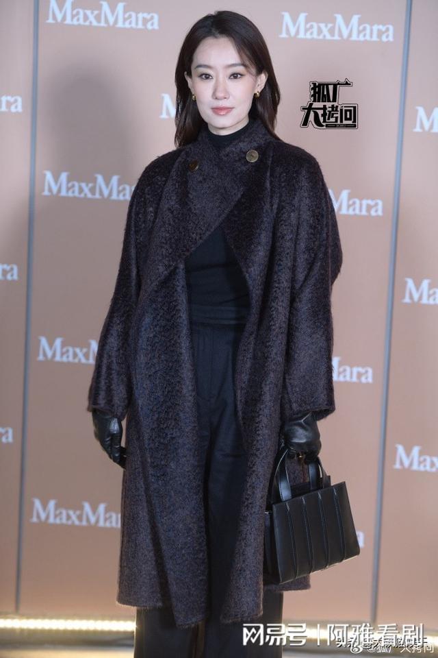 惊艳果然能进娱乐圈的脸没一张是简单的开元棋牌app北京这一晚被33岁金靖(图12)